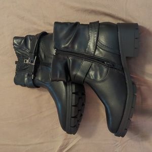 Forever size 5 samara-18 dress boot